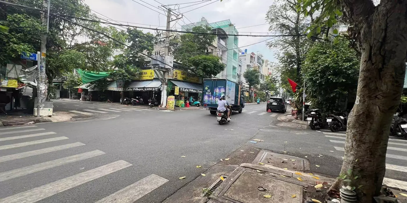 Bán nhà Mặt tiền Trần Văn Dư - ngay Cộng Hòa, đối diện ETown, 6x33m, 5 Tầng, 36.9 tỷ.