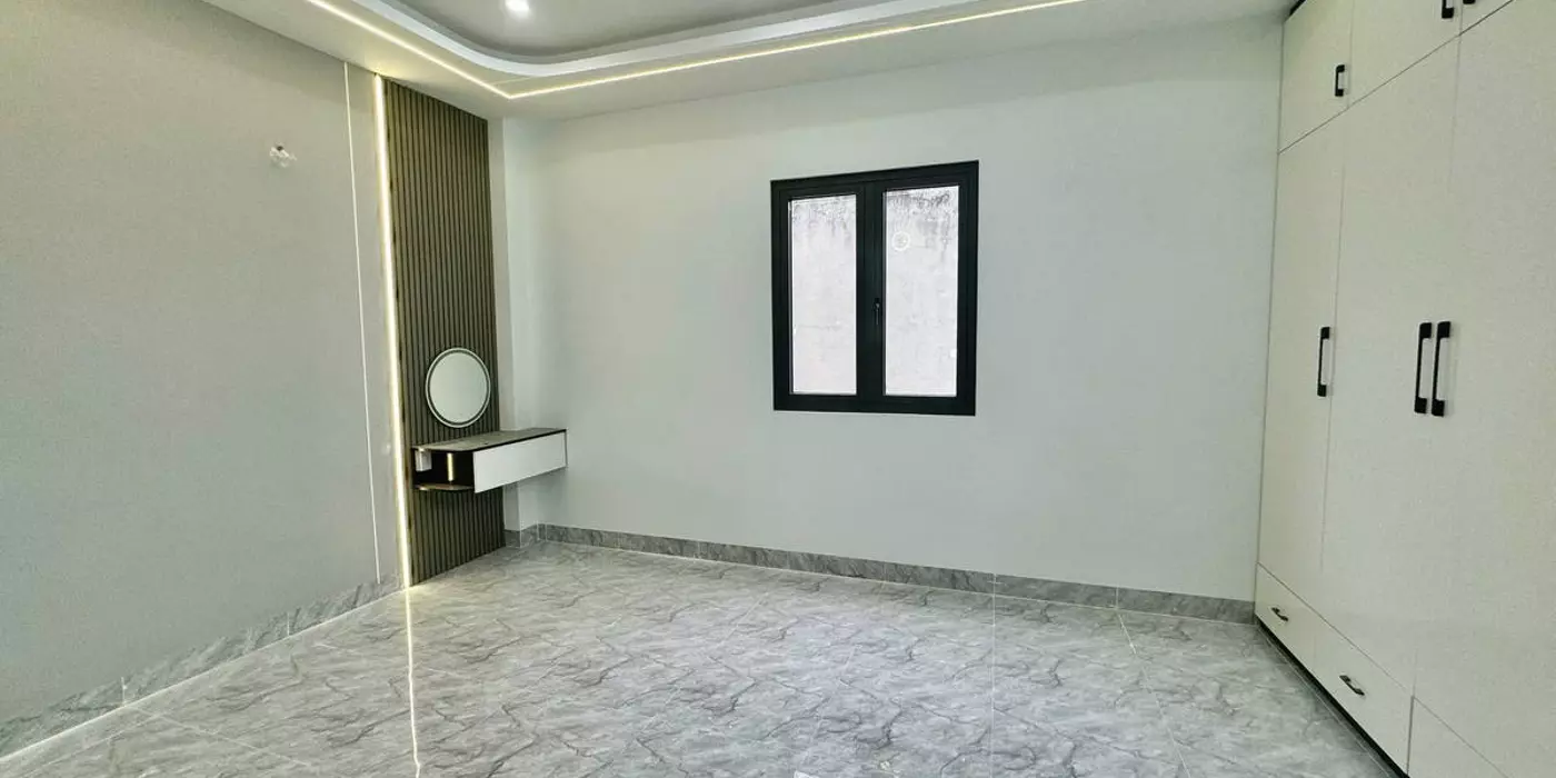 Bán nhà 66m² (4 tầng, full nội thất) – Hẻm ô tô, gần Võ Văn Hát – Giá chỉ 5.7 tỷ!