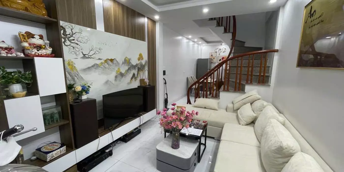 Bán Nhà Đặng Văn Ngữ, 36m², Gần Ô Tô, Full Nội Thất, Cách Phố Vài Bước Chân, Chỉ 6.35 Tỷ