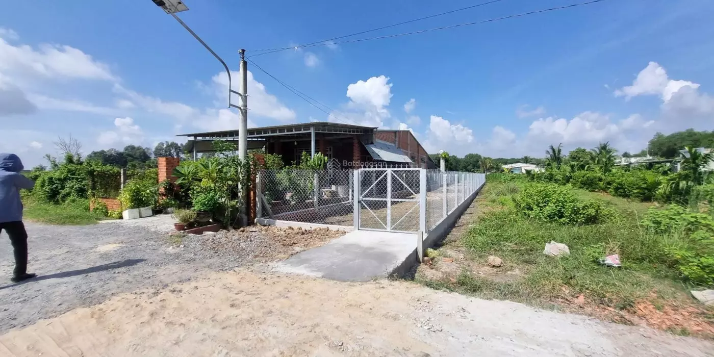 Bán Rẻ Nền Đất 201,3m2 Ngay Trường THPT Nguyễn Bỉnh Khiêm Nha Bích Chơn Thành 330tr
