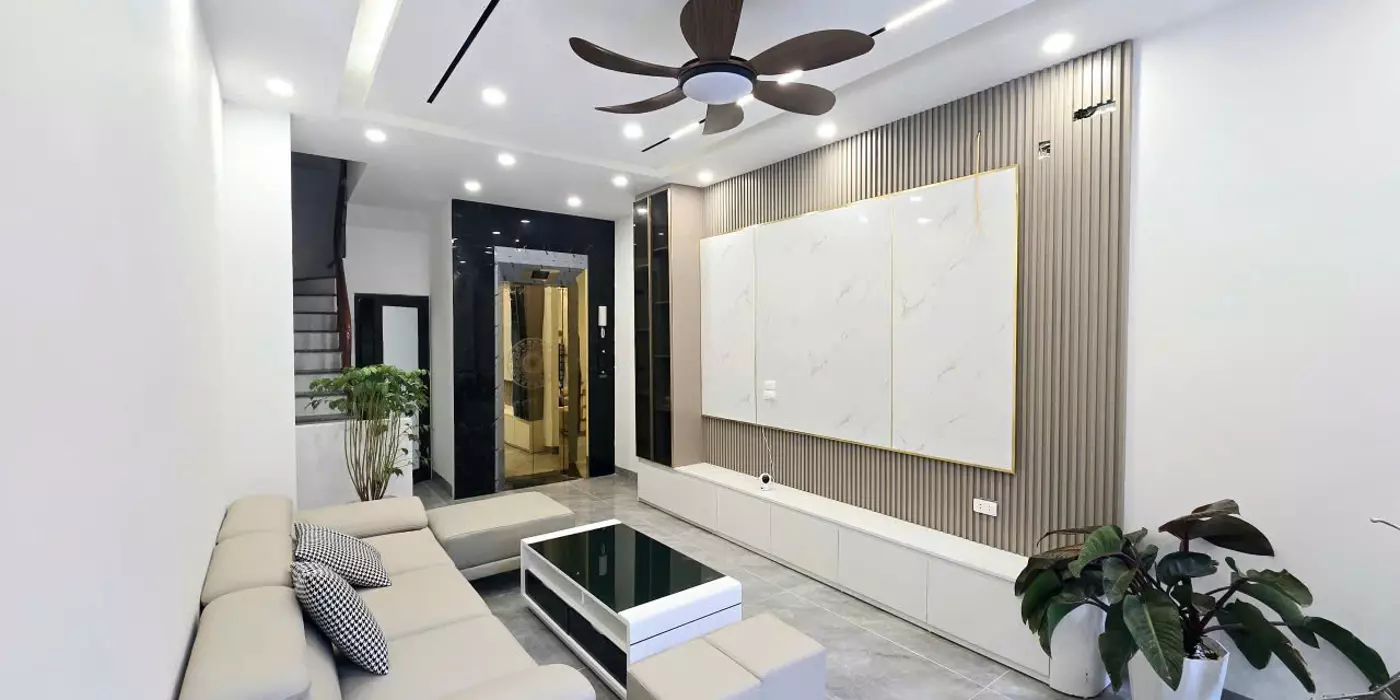 NGỌC THỤY - DÂN XÂY- 40M - HƠN 7 TỶ Ô TÔ TRÁNH - PHÂN LÔ, 2 THOÁNG - DÂN TRÍ TỐT