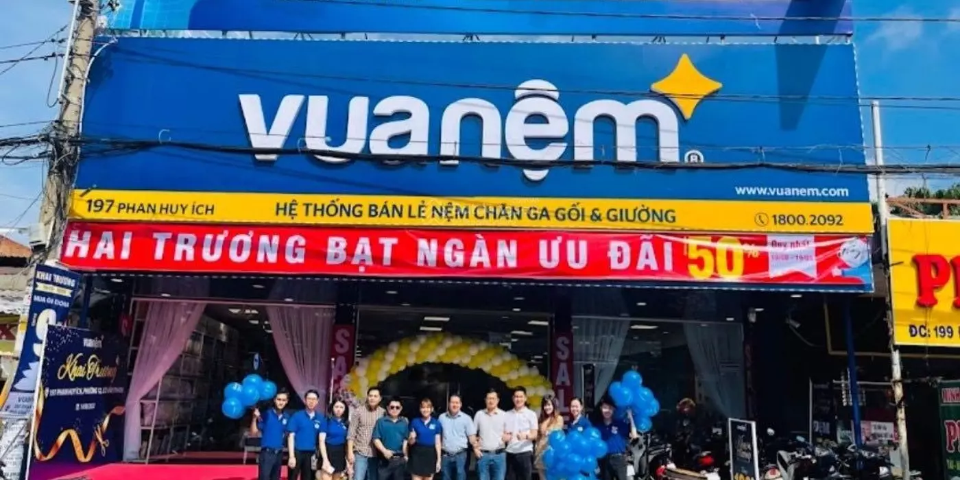 Cho thuê nhà mặt tiền Phan Huy Ích, Phường 14, Quận Gò Vấp, TPHCM.- Diện tích: 12 x 52m. Giá 98