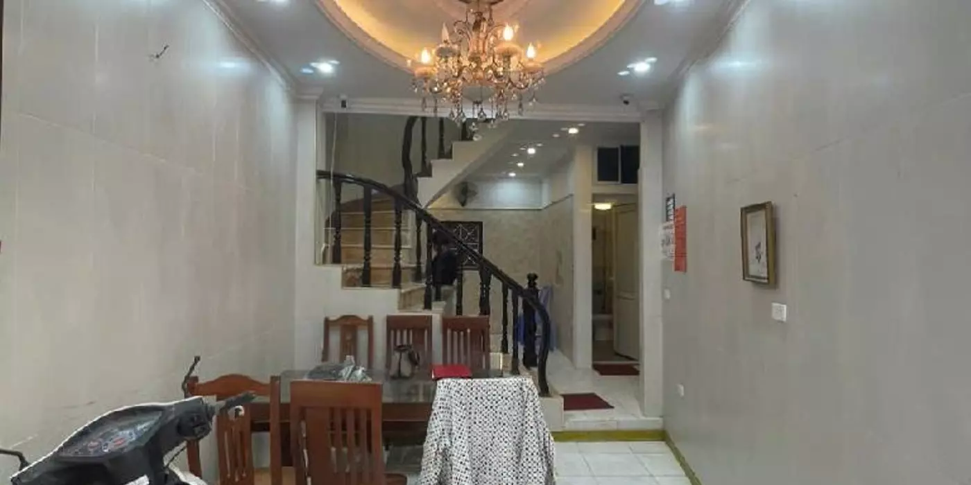 Bán nhà Láng Hạ, 40 m2, ngõ thông, 4 tầng, giá chỉ 7.9 tỷ