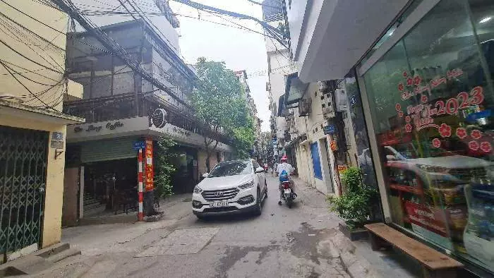 Bán nhà  mặt ngõ K. Doanh, O tô tránh, DT31m2, 5 tầng, MT 3,6m, Yên Lãng , Đống Đa. Giá 5,4 tỷ