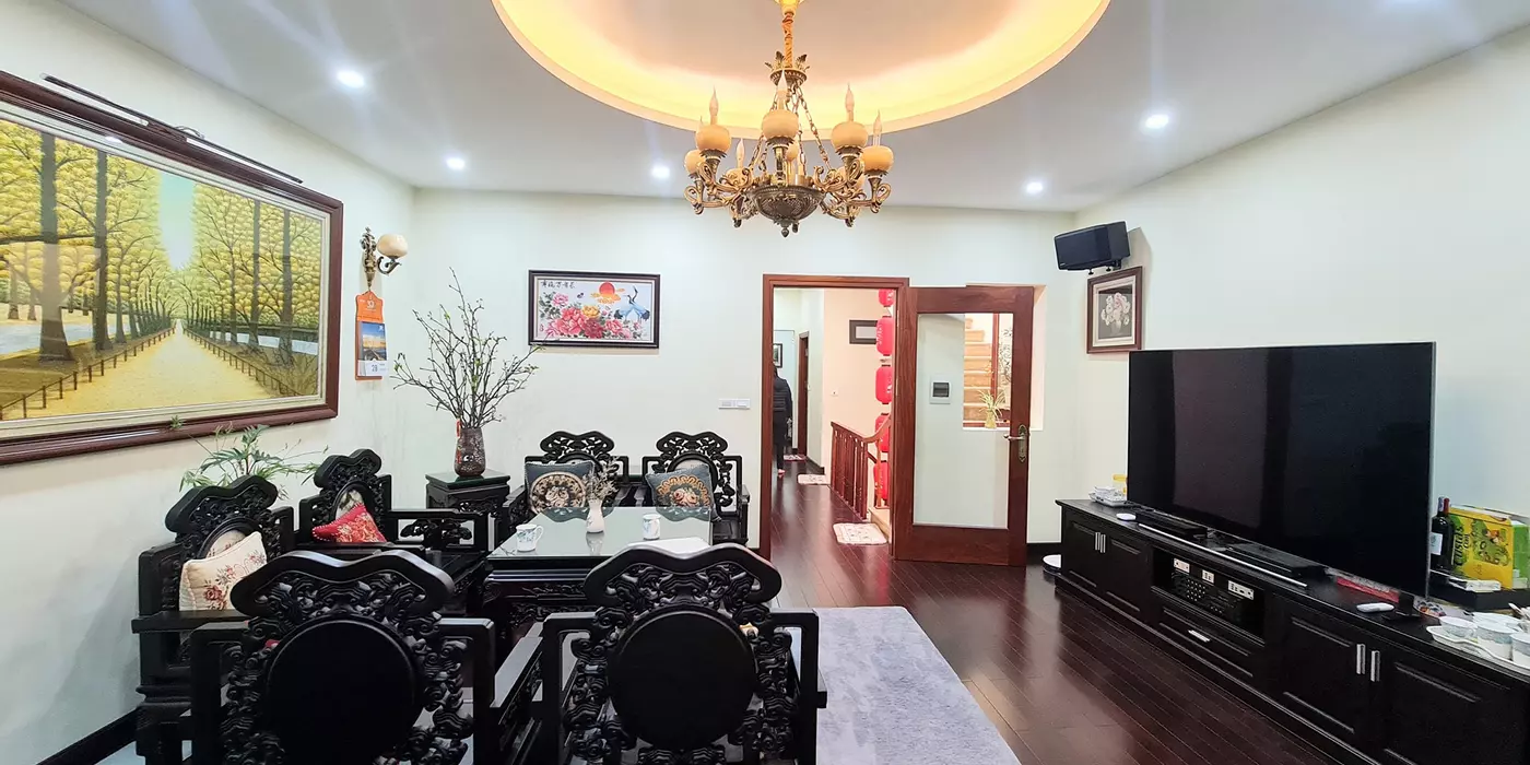 Bán nhà Vũ Hữu , ngõ rộng ô tô tránh, ba bước ra phố, 58m2, hơn 18 tỷ
