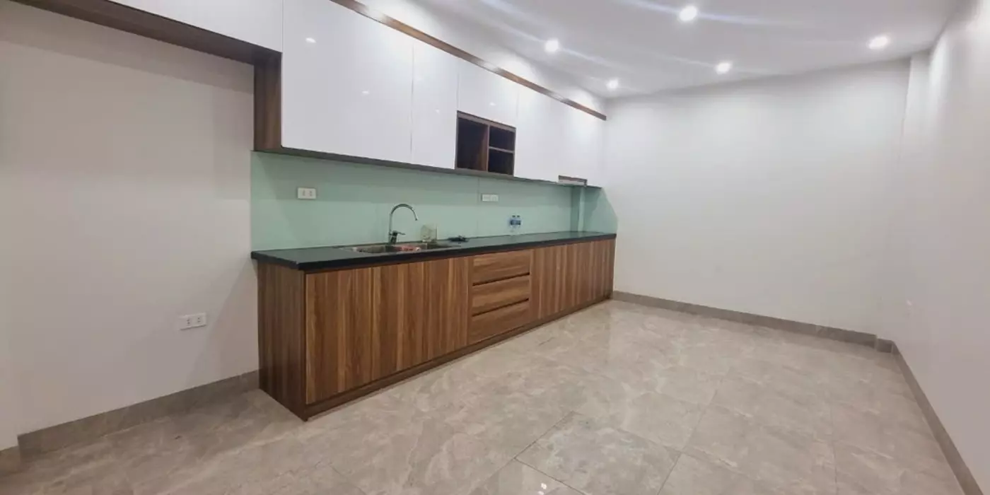 💥💥💥BÁN NHÀ DÂN XÂY HIỆN ĐẠI,PHỐ THÁI THỊNH, NHÀ 5 TẦNG 2 THOÁNG Ô TÔ LÙI CỬA
