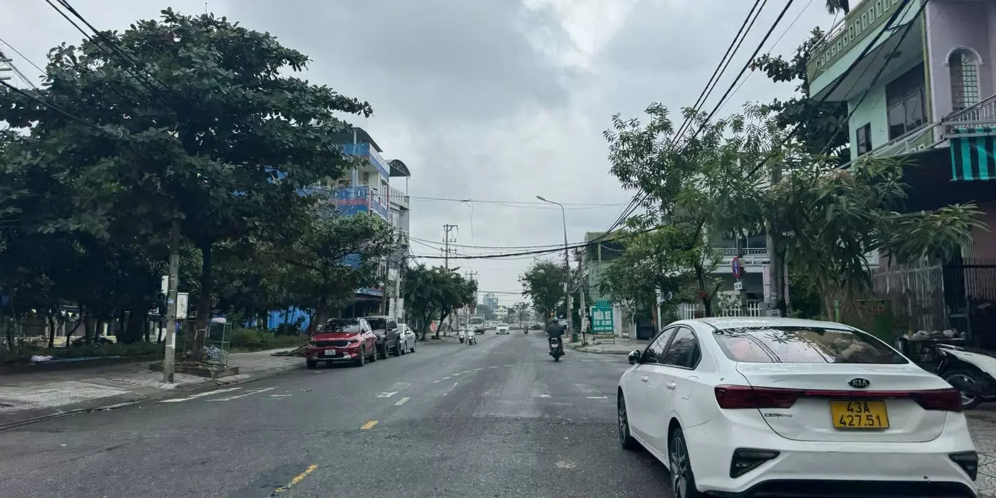 Vị Trí Cực Hiếm - Lô Góc Đường Nguyễn Đình Chiểu Ngang 6m8 giá chỉ 3.x tỷ.