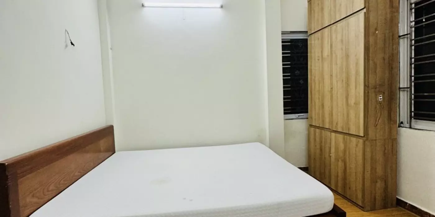 Bán nhà Cầu Giấy, 44m2, 4 tầng, dân xây, ở sướng, oto 50m, KD