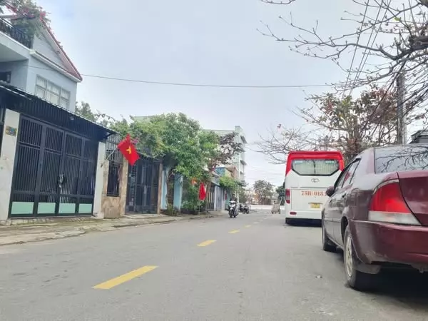 Lô đất mặt tiền đường 7,5m2 diện tích 331m2 - Sau bến xe trung tâm - liên Chiểu-Giá chỉ 9 tỷ.