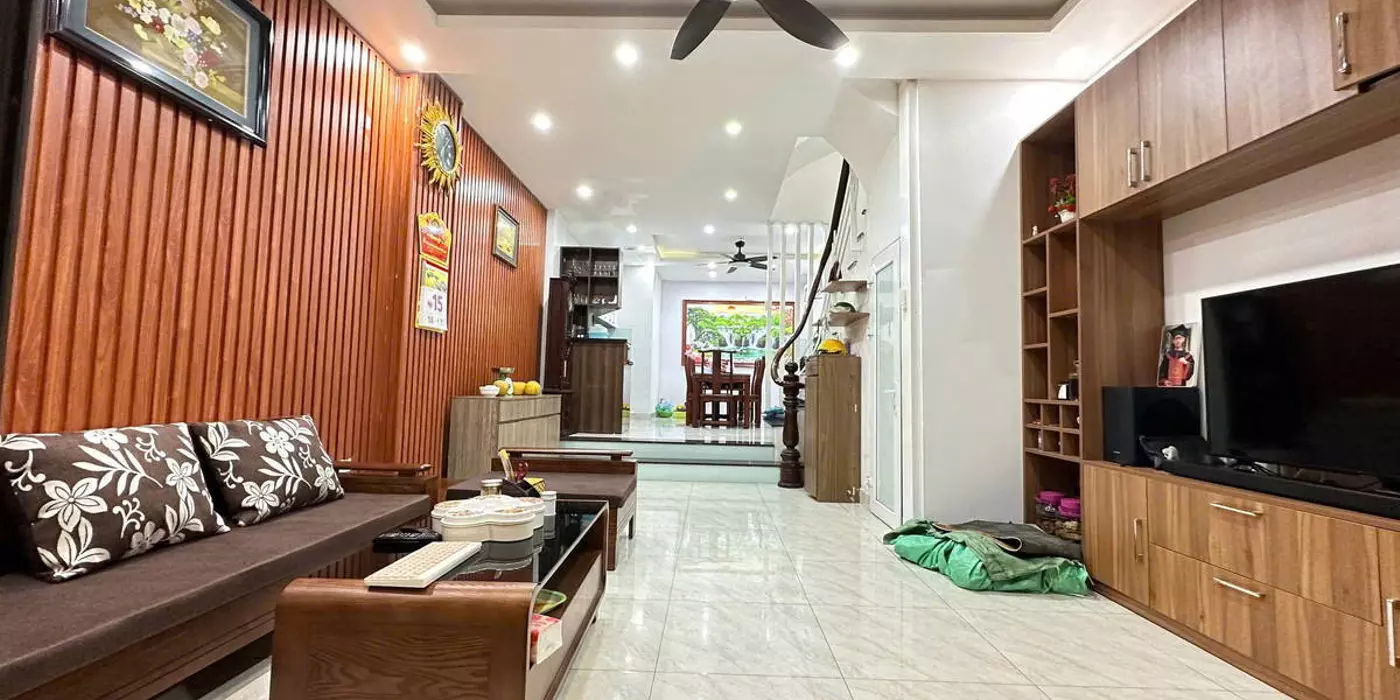 Bán nhà riêng tại Ngõ 213 Giáp Nhất,Thanh Xuân  , DT 53m2, 6PN, 5WC, giá cực chất 8,9 tỷ
