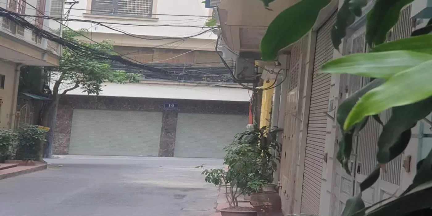 Bán căn hộ nằm ở ngõ 67 Thái Thịnh Hà Nội 46 m2 - 4 tầng giá 9.9 tỷ