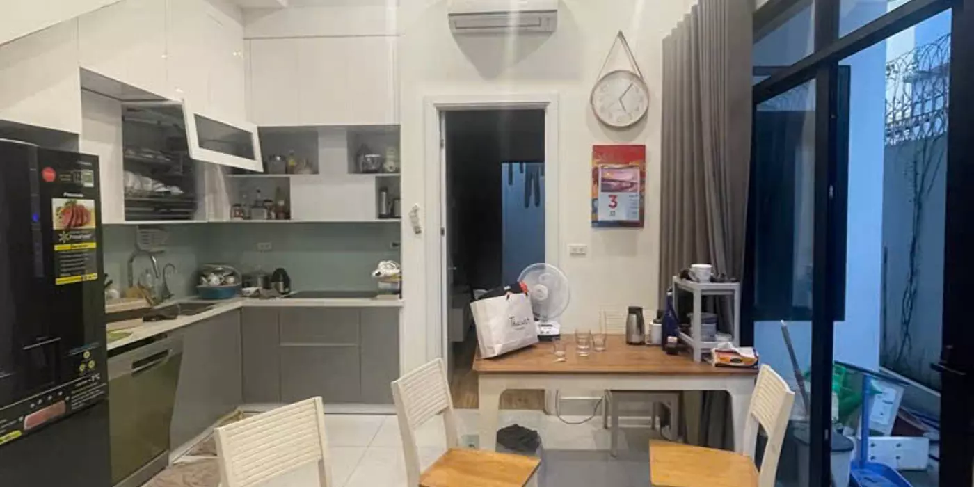 CHỦ NHÀ NHỜ BÁN GẤP. BIỆT THỰ LÔ GÓC  THẠCH BÀN LONG BIÊN - 104m2 x3 TẦNG 
 HƠN 18.3 TỶ. TL 

-NGÕ