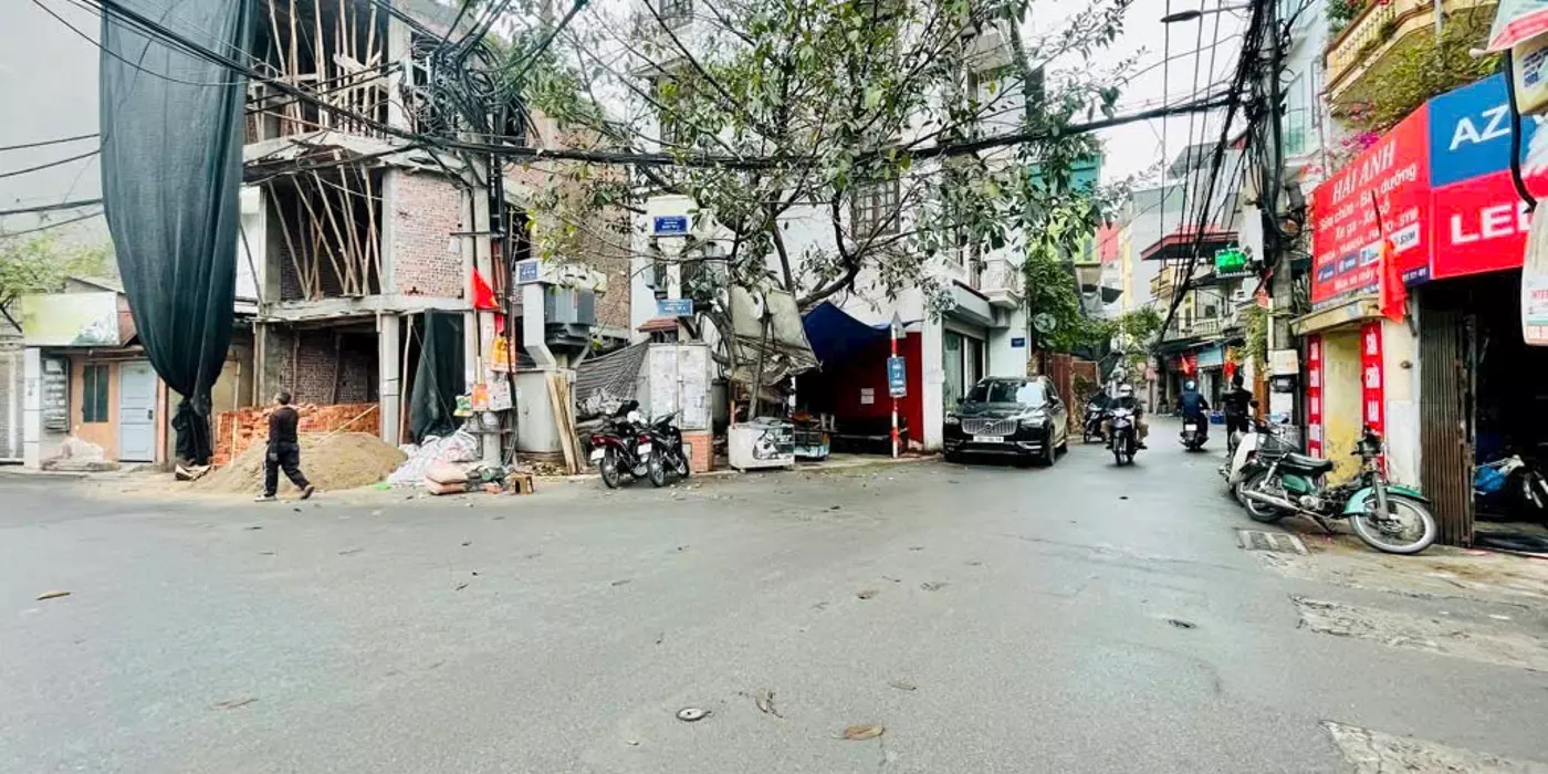 Bán nhà nguyễn chính 5 tầng long lanh lô góc ô tô dừng đỗ kinh doanh hoàng mai