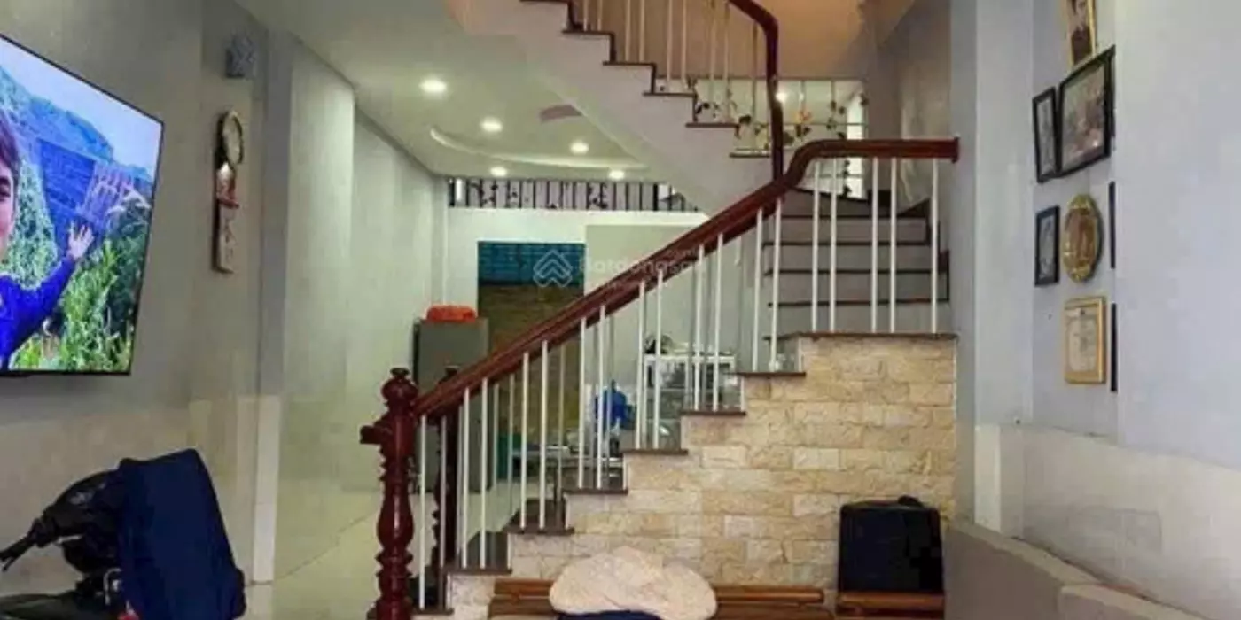 Bán Nhà 3 Tầng Khu Đô Thị Lê Hồng Phong 2, TP Nha Trang, Giá 4.35 Tỷ