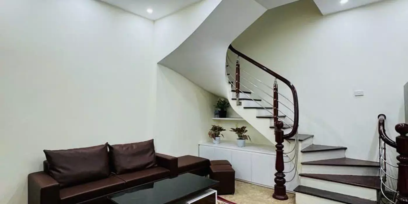 Đội Cấn - Ba Đình / 5 Tầng 30m2 dân xây - 6x Tỷ