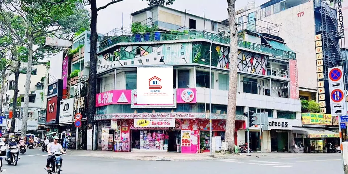 Cho Thuê Nhà GÓC 2MT: 46-48 Nguyễn Trãi + Trần Bình Trọng, Phường 03, Quận 5, TPHCM.
