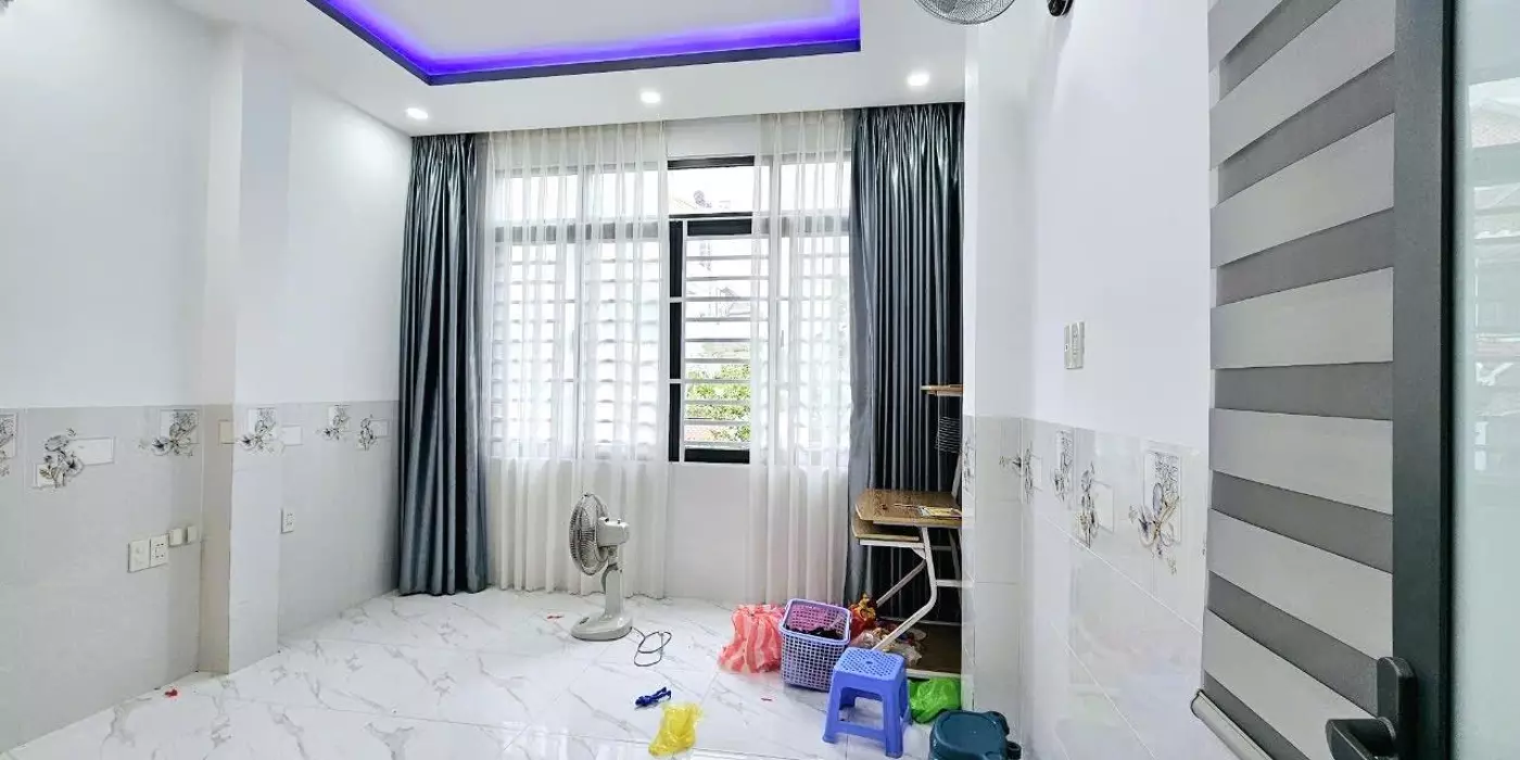 Bán Nhà Trung Tâm Thành Phố Nha Trang, Cách Biển 200m, Gần Chợ Xóm Mới GIÁ 5 TỶ 9