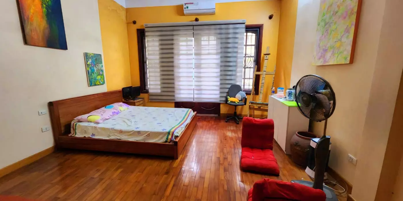 Bán nhà tam khương tôn thất tùng 4 tầng ô tô đỗ cửa vào nhà kinh doanh đống đa