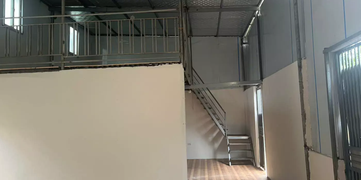 Chính chủ cho thuê kho xưởng Đông La, Hoài Đức. Xưởng rộng 200m2, kèm nhà 40m2, giá thuê chỉ 8tr/th