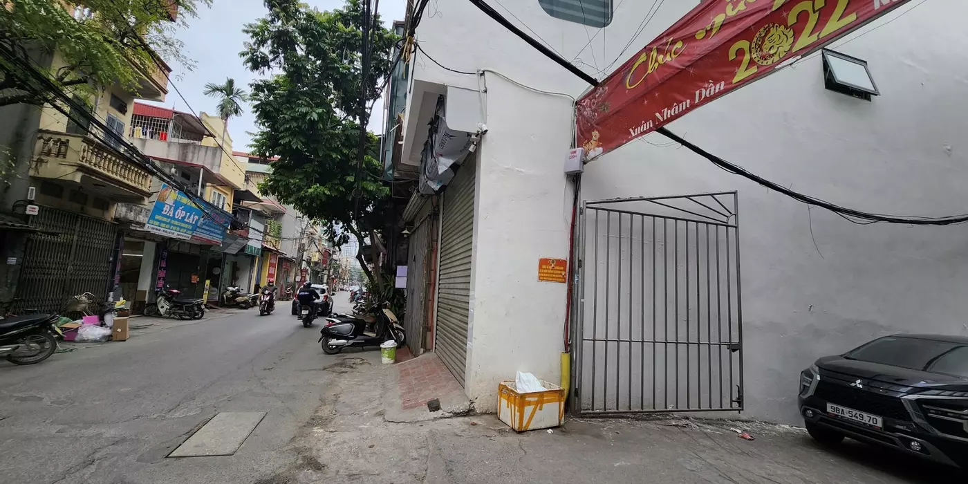 Bán 205m2 đất Văn Tiền Dũng, ngõ thông ô tô tránh, khuân đất 15mx15m, 3 thoáng, 29.9 tỷ