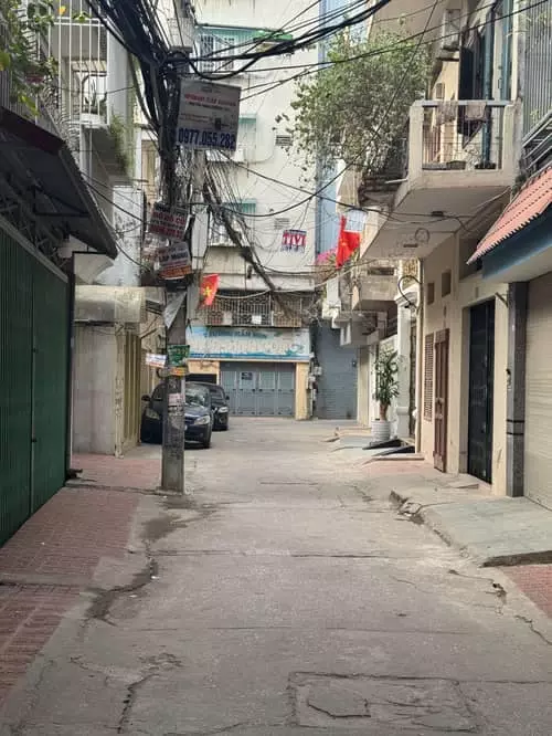 "Bán nhà phố Kim Ngưu, Hai Bà Trưng 65m, 3 tầng, Giá: 17 tỷ. LH: 0937158386