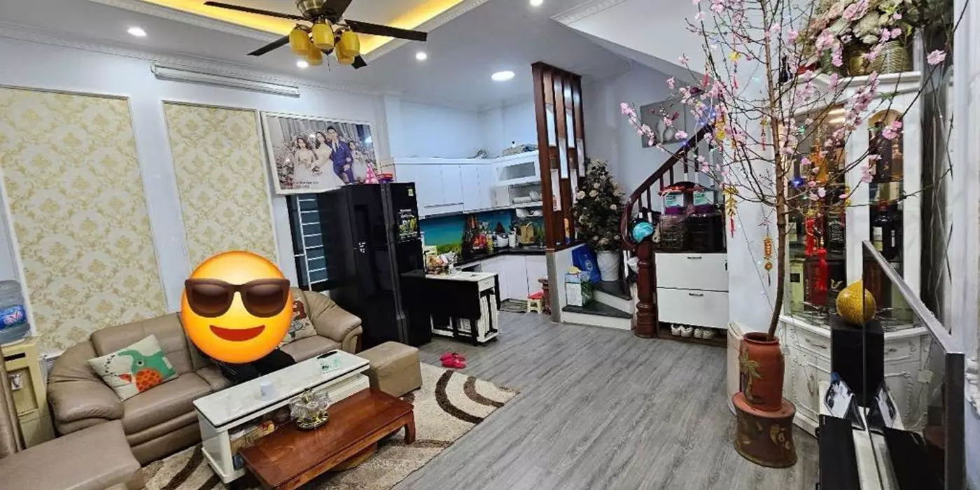 BÁN NHÀ PHẠM VĂN ĐỒNG LÔ GÓC MT 5M