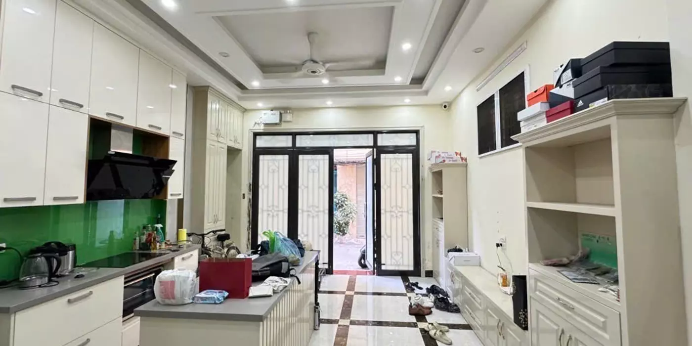 BÁN NHÀ BỒ ĐỀ 60M2* 5 TẦNG* 11.5 TỶ, Ô TÔ VÀO NHÀ, FULL NỘI THẤT