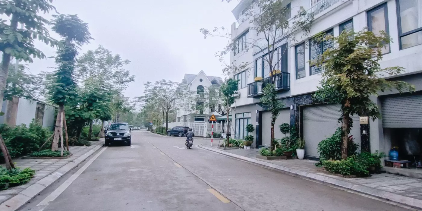 Cần bán nhà LK 6 tầng ~50m2, DÂN XÂY ĐẸP - PHÂN LÔ VỈA HÈ – 4 Ô TÔ TRÁNH-TRUNG TÂM HÀ ĐÔNG giá