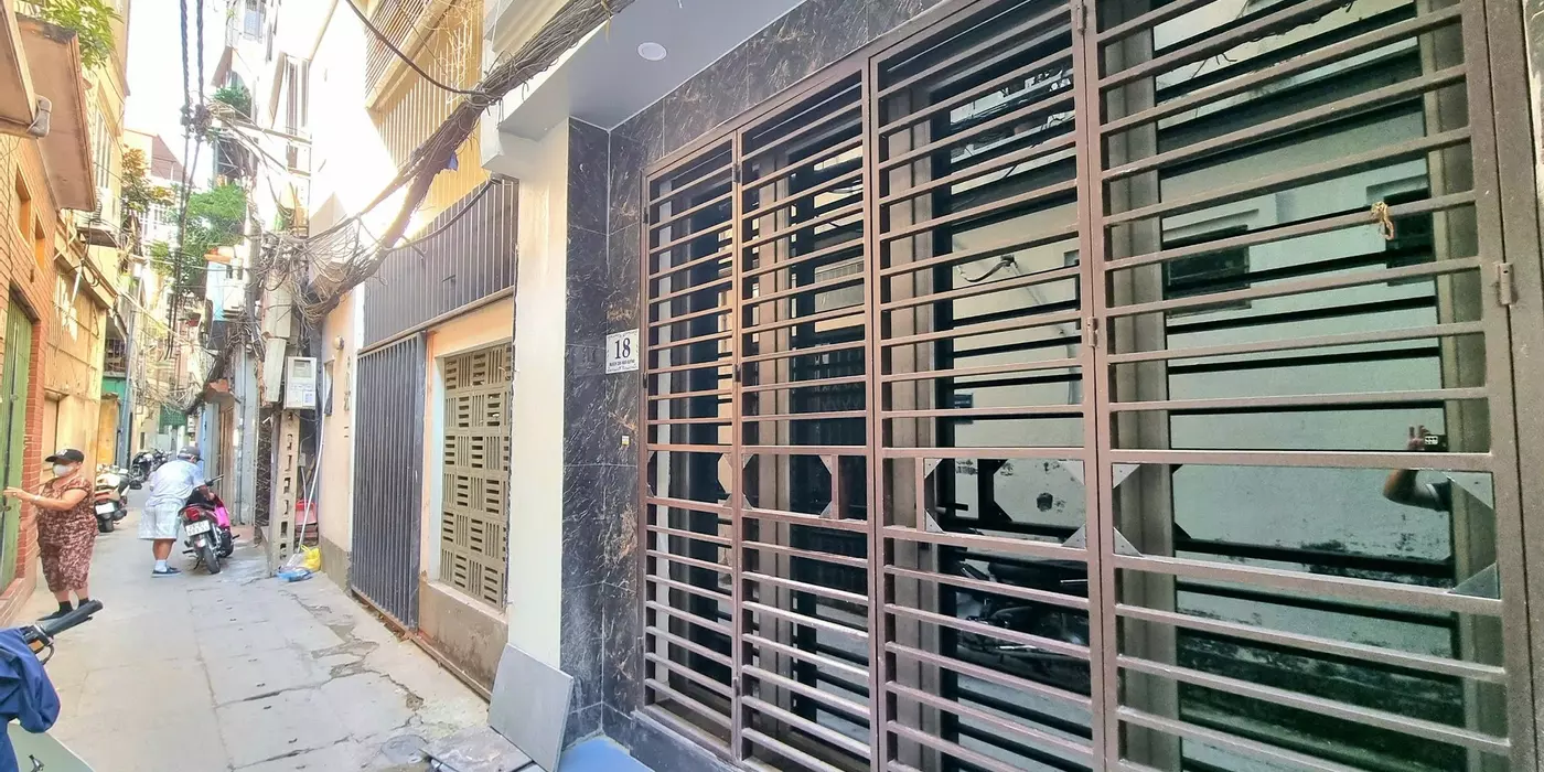 BÁN NHÀ QUỲNH LÔI HAI BÀ TRƯNG NHÀ ĐẸP GIAO THÔNG THUẬN TIỆN THOÁNG SÁNG 50M GIÁ 9,5 TỶ