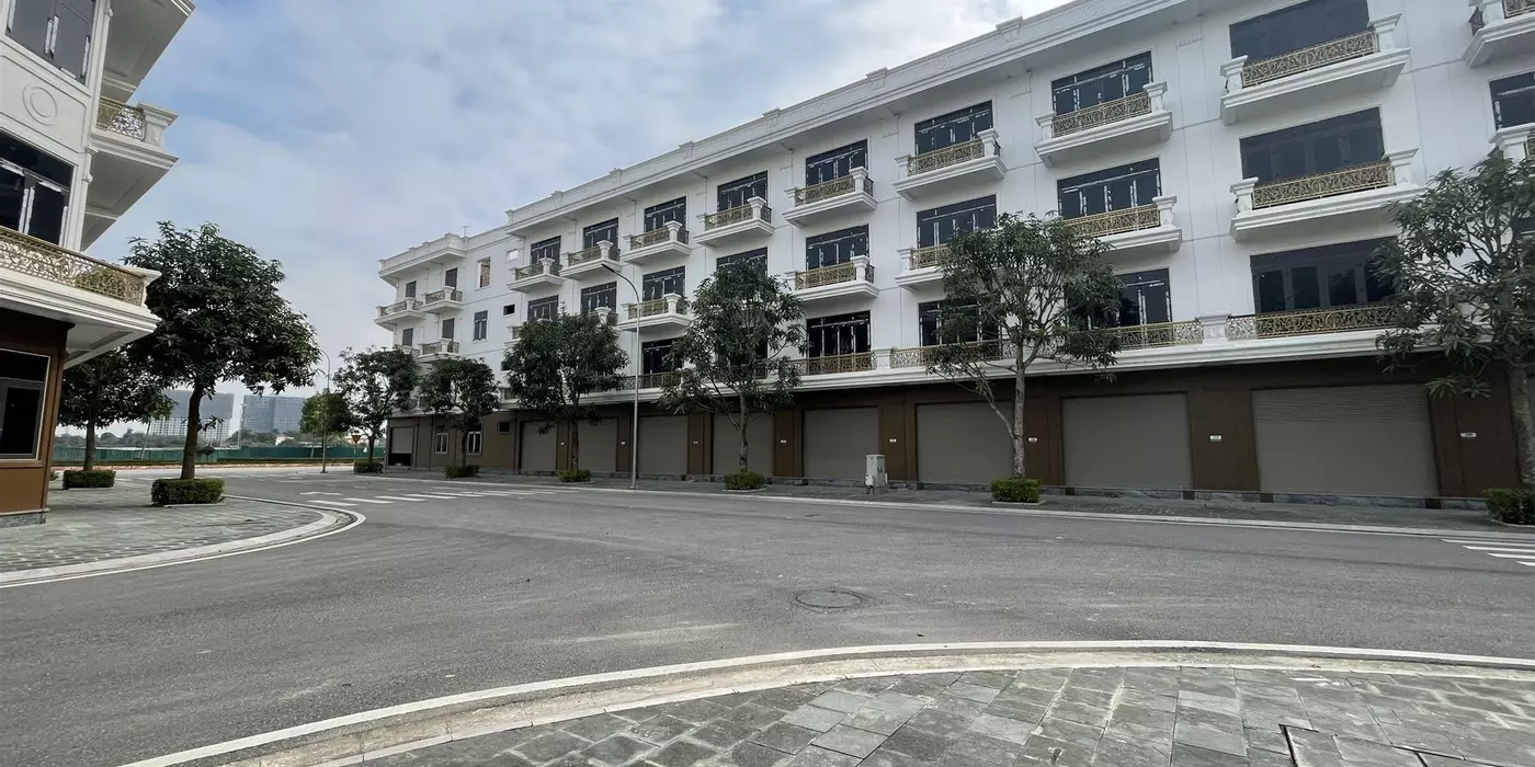 3.25 TỶ SANG TÊN SỔ NGAY. BÀN GIAO NGAY  NHÀ 4 TẦNG. TP.THANH HÓA. LH: 0966 343 969
