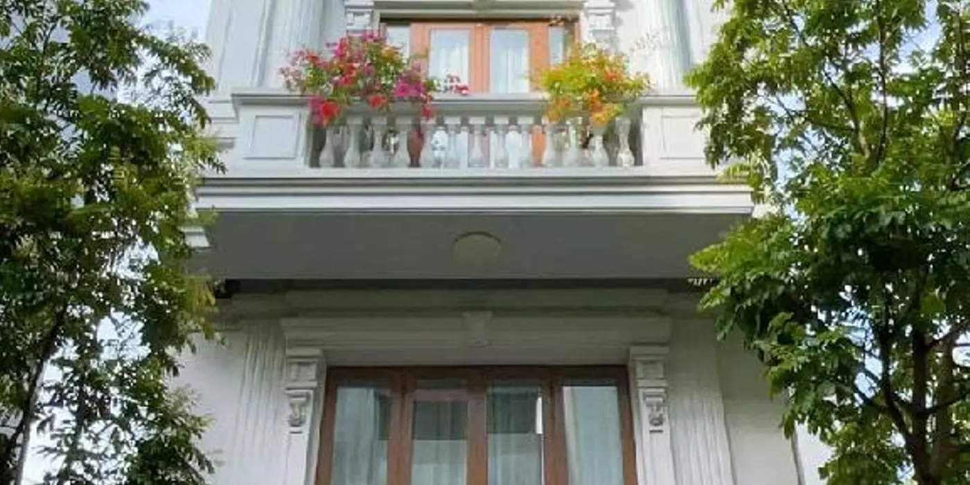 Gia đình cần tiền bán nhà 6 TẦNG – 73m2 - Ô TÔ TRÁNH - THANG MÁY- VỈA HÈ rộng - TƯƠNG LAI 2 MẶT Ô