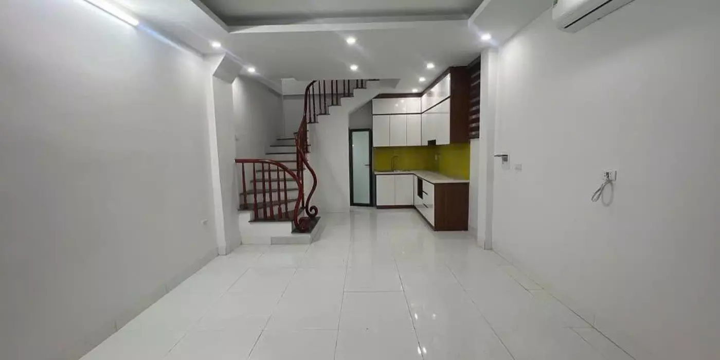 Bán Nhà THÁI THỊNH, 35m², 5 Tầng, Ngõ Rộng, Thoáng Sáng, Ở Sướng, Yên Tĩnh, Chỉ 6.55 Tỷ