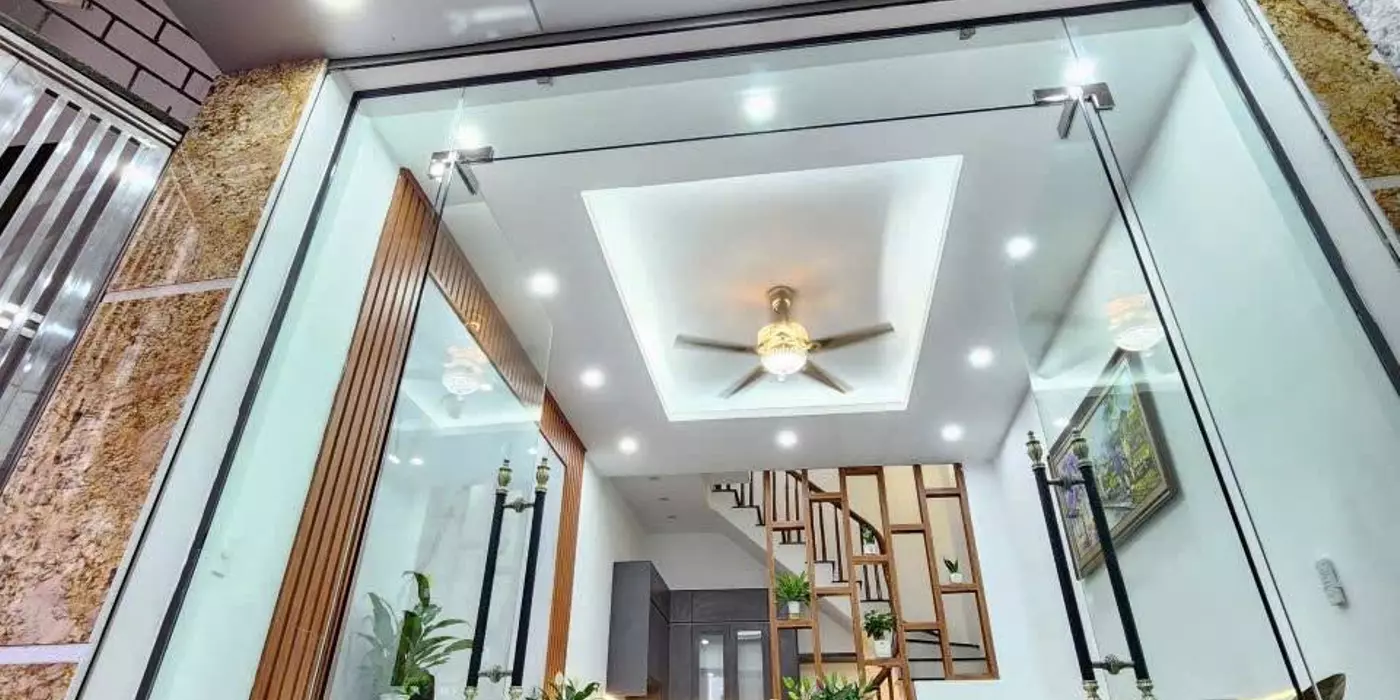 Bán nhà Đinh Công Thượng giá 6.4 tỷ, diện tích 35m2, 5 tầng, mặt tiền 4.5m