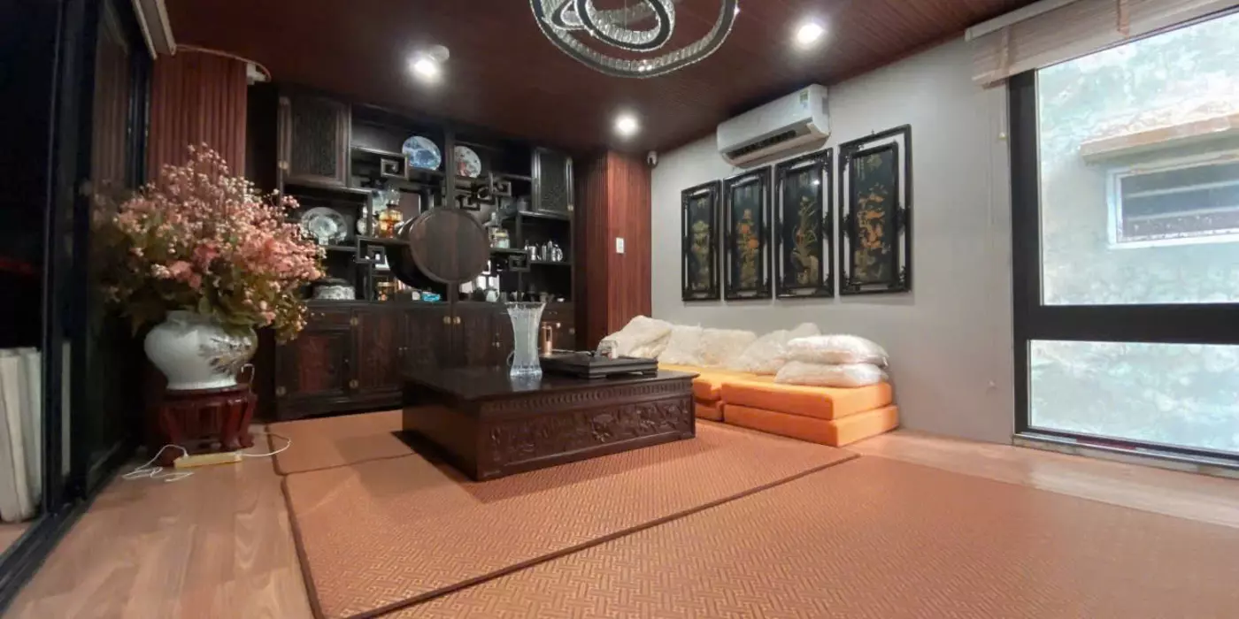 View biển nghỉ dưỡng - Bán Toà Căn Hộ Đường Vũ Ngọc Nhạ 7 tầng dòng tiền tốt.