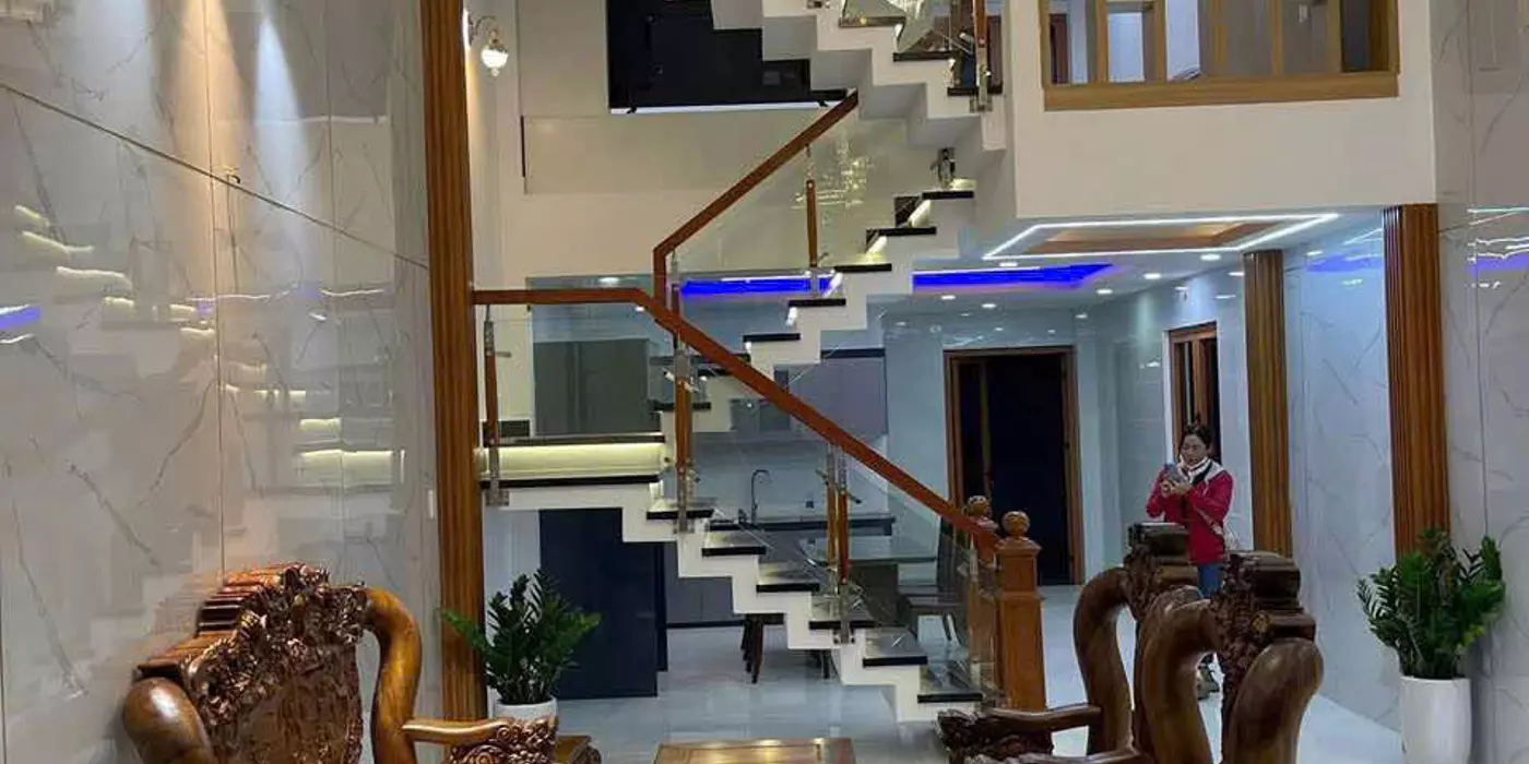 NHà Đẹp  3 Tầng DT khủng 138m2 SHR 3PN Th ới Tam Thôn Hóc Môn  Hẻm 8m Sát Quận 12