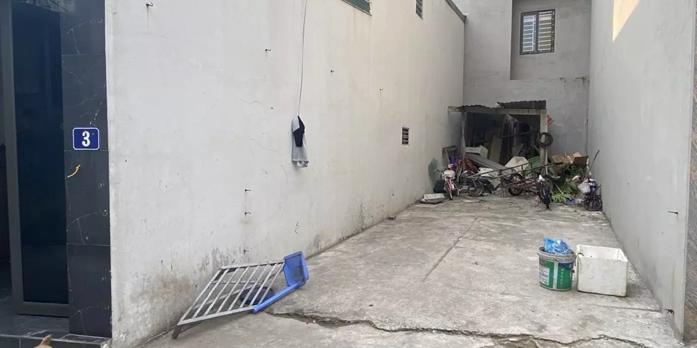 42M ĐẤT VUÔNG Ô TÔ NGỦ TRONG ĐẤT LONG BIÊN CHỈ NHỈNH 5 ĐỒNG