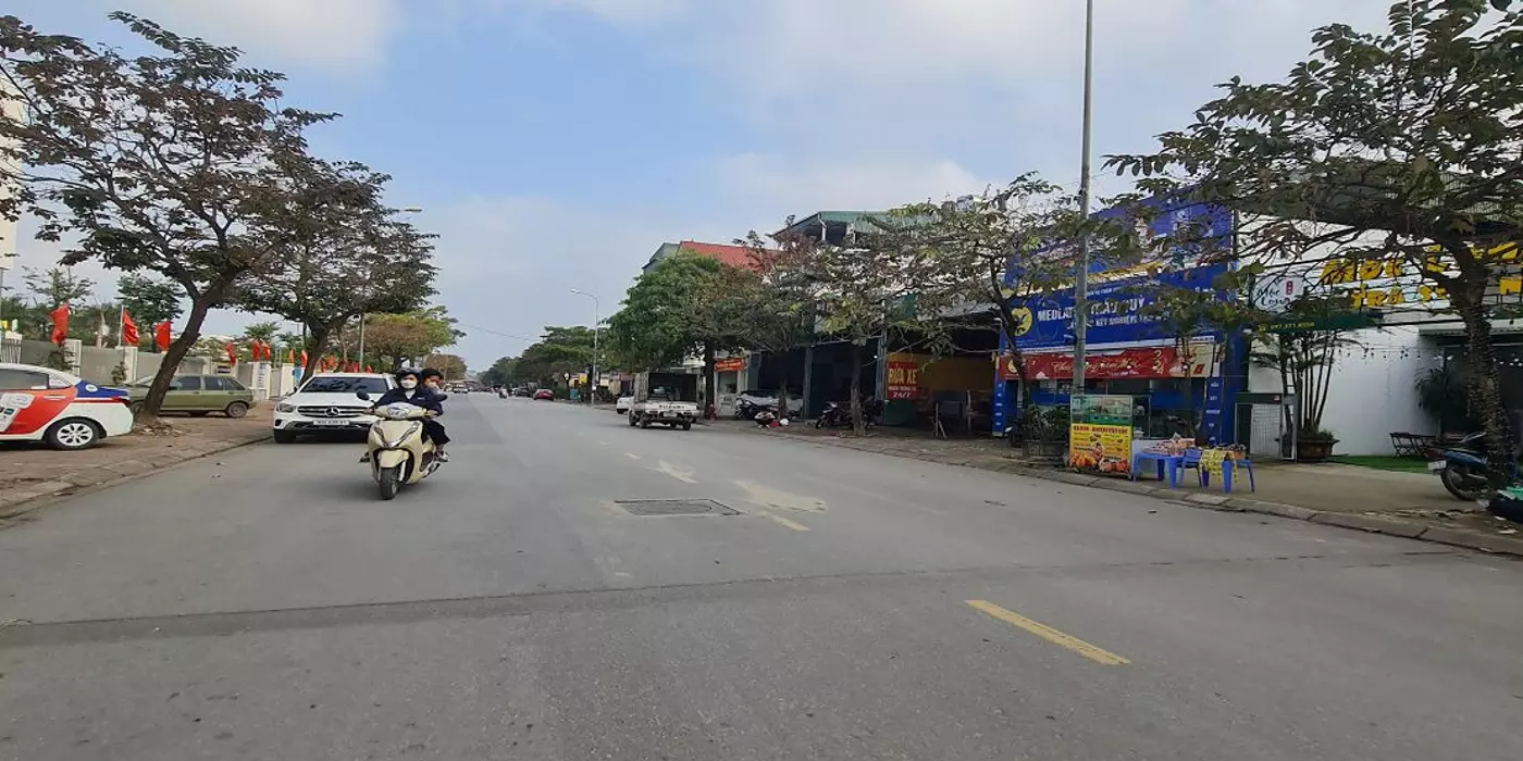 BÁN GẤP Biệt thự sân vườn 202m2 Đa Tốn, Gia Lâm. Đường 15m. 2x tỷ.