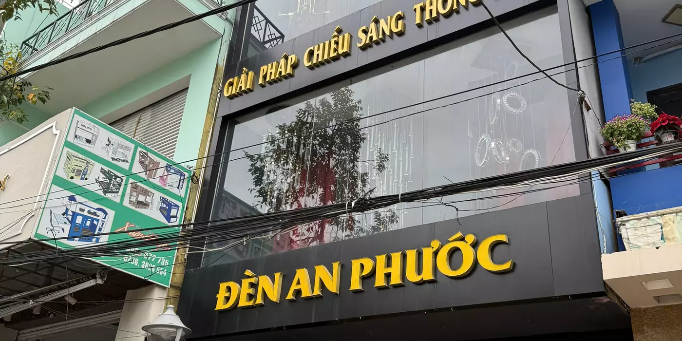 Chính chủ bàn giao mặt tiền đường Núi Thành, Kinh doanh sầm uất. Cho thuê 40 triệu/tháng