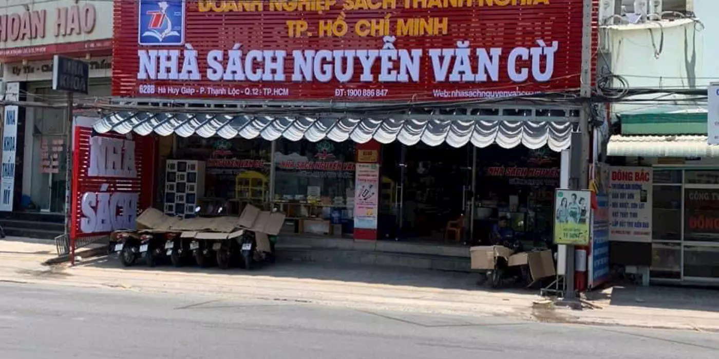 Bán nhà mặt tiền 3 tầng 11x30m gia 27,5 tỷ Đường Hà Huy Giáp