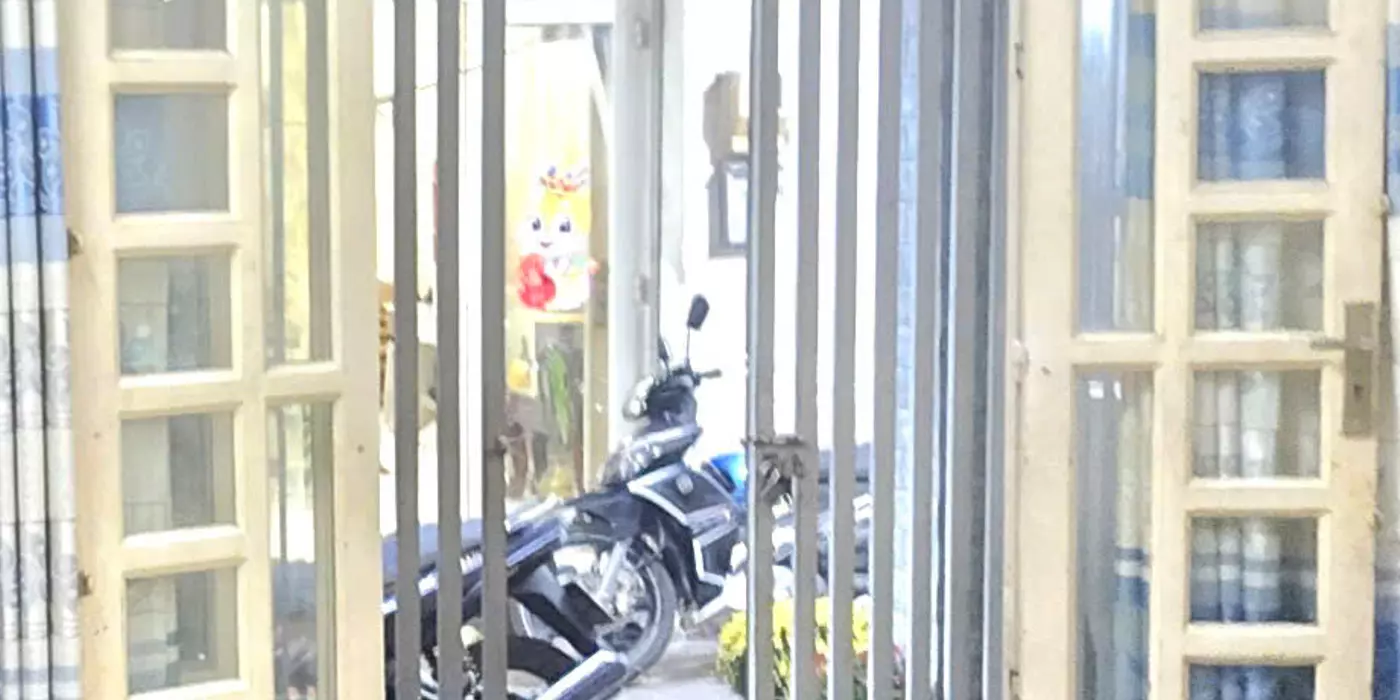 Nhà nhỏ xinh, Phước Long B, Q9, Nhà 3 tầng kiêng cố, mới, ở ngay, Dt 41m2 ( 4 x 10 ) chỉ 2.8ty