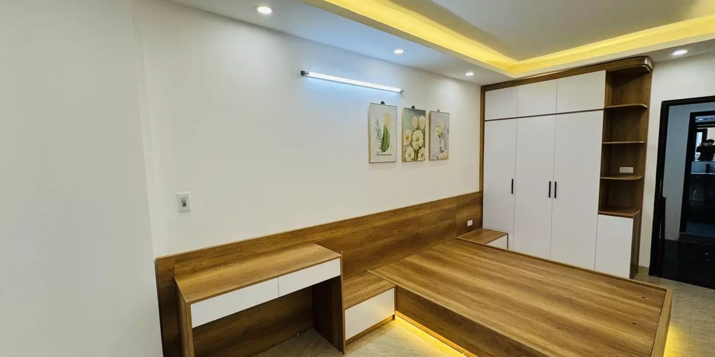Bán nhà Giáp Nhị giá 5.6 tỷ, diện tích 30m2, 5 tầng, mặt tiền 3.5m