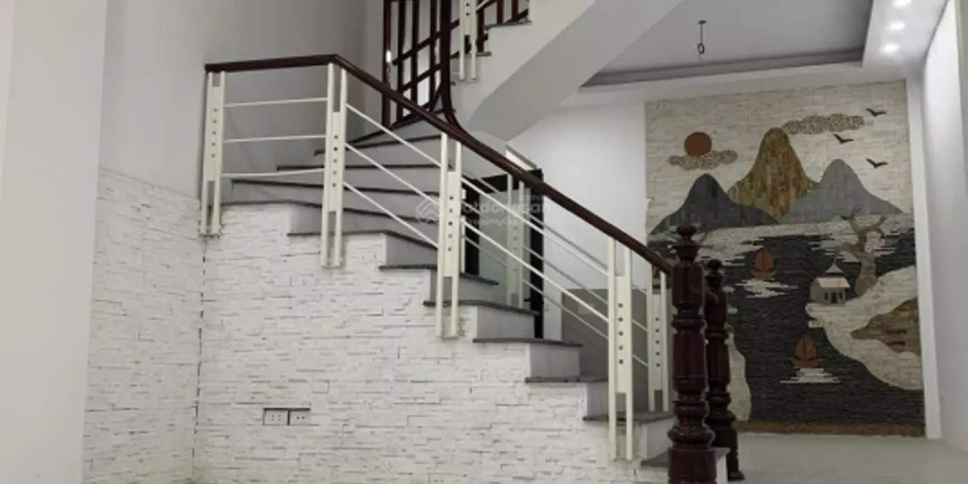 Bán gấp nhà riêng tại Thụy Khuê, 12,5 tỷ, 45 m2, 4 ngủ đẹp, nhiều tiện ích