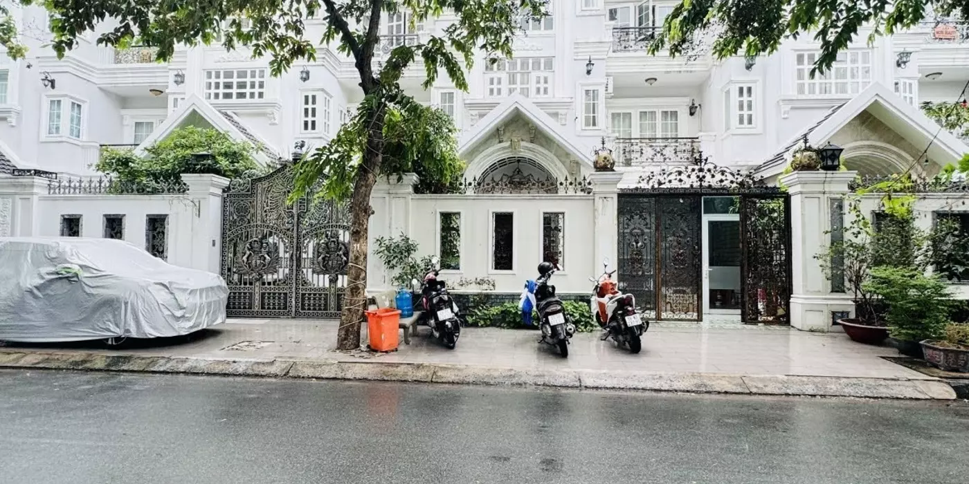 8x18,5m khu biệt thự Tấn Trường - P Phú Thuận Q7 - 4 tầng cực đẹp - giá 25.9 tỷ