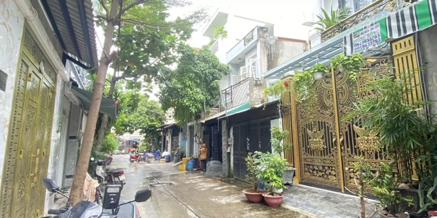 Nhà 3 tầng, Hồ Bá Phấn, PLA, 110m2, ngang 5.2m, ngay Metro, xe hơi trong nhà, 7.3 tỷ