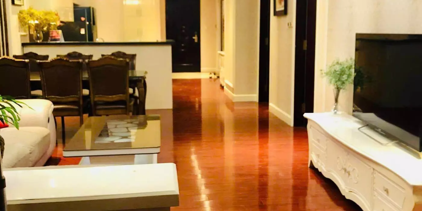 Cho thuê căn hộ cao cấp 5PN Royal R6 – 240m², full tiện ích, nhận nhà ngay