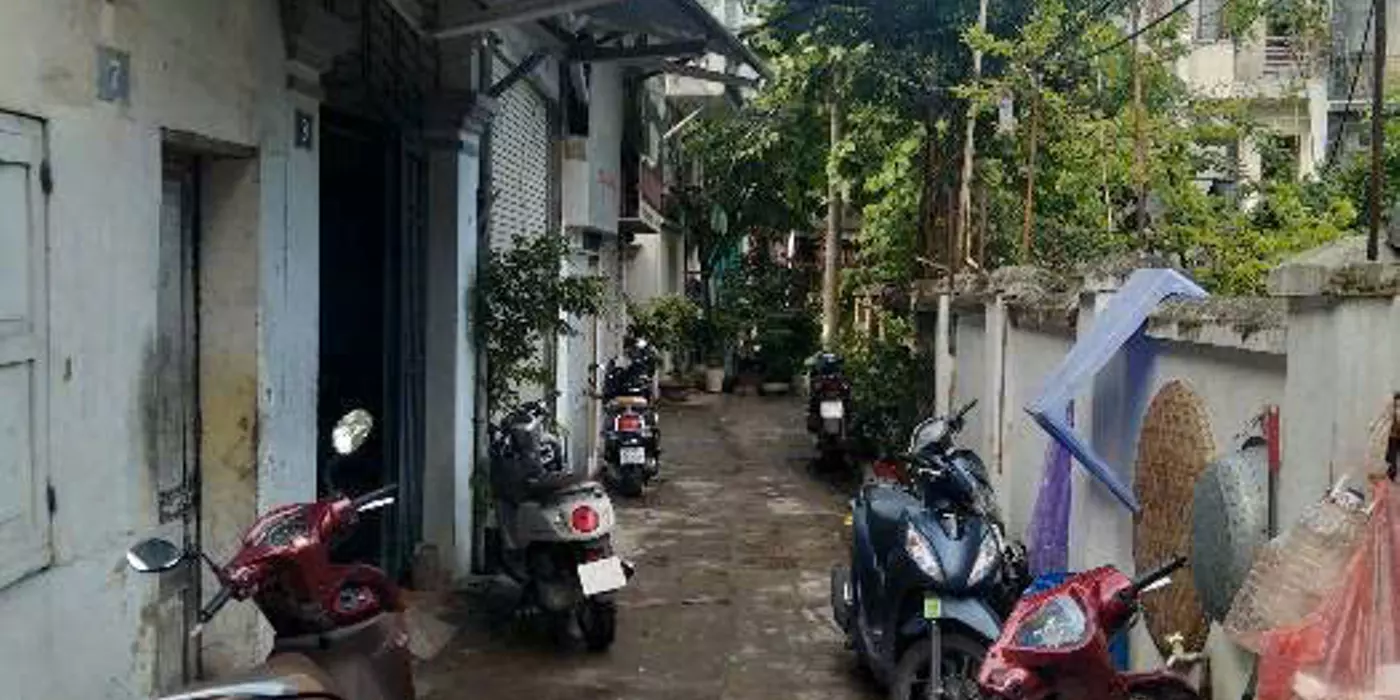 Bán nhà Hoàng Hoa Thám thông phố Thụy Khuê đất trung tâm quá tiện đi lại 30m2 vừa miếng 4,2 tỷ