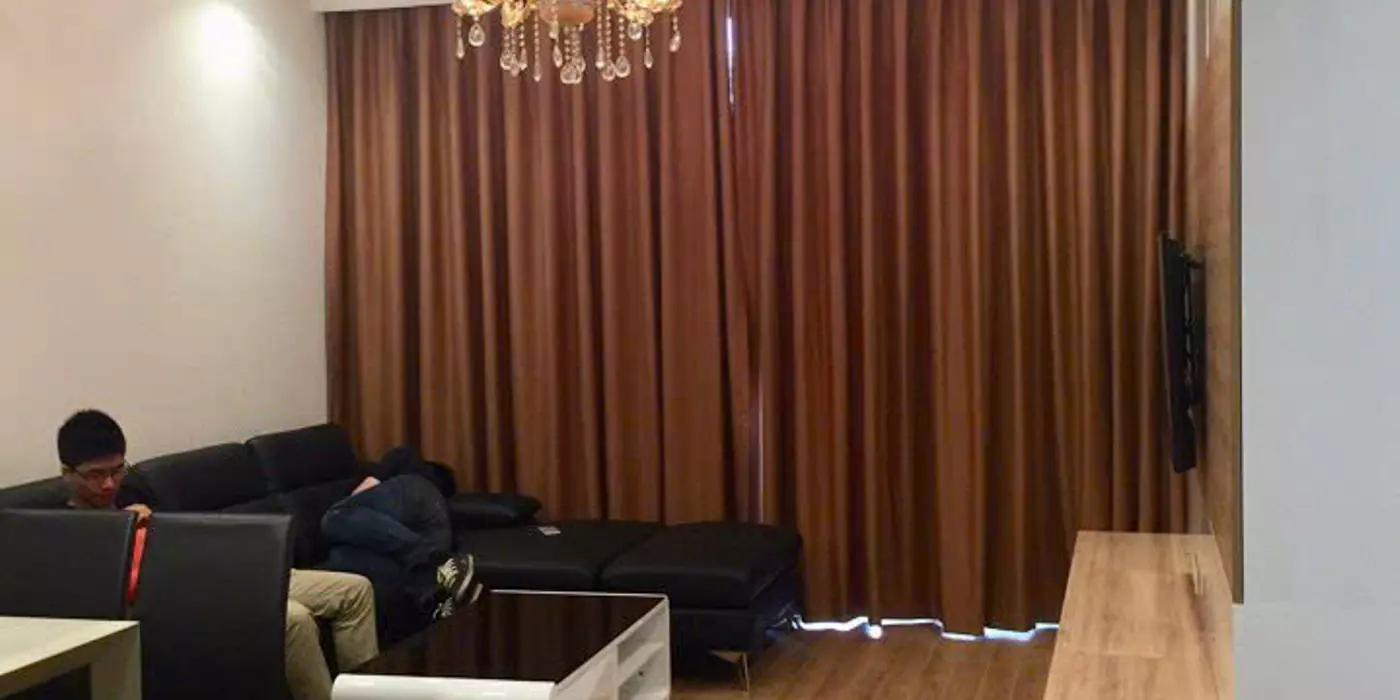 Cho thuê căn hộ cao cấp R2 130m2