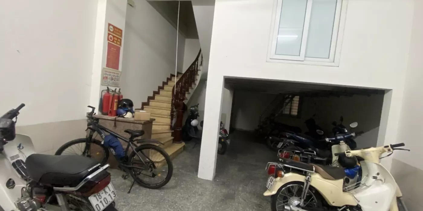 BÁN NHÀ NGÕ THỊNH QUANG.QUẬN ĐỐNG ĐA,NGÕ THÔNG GẦN Ô TÔ