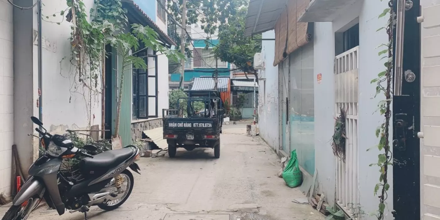 Cần tiền bán gấp nhà  HXH Lê Đình Thám, Q.TP 4x12.5m2 2T ST giá chỉ 5 tỷ