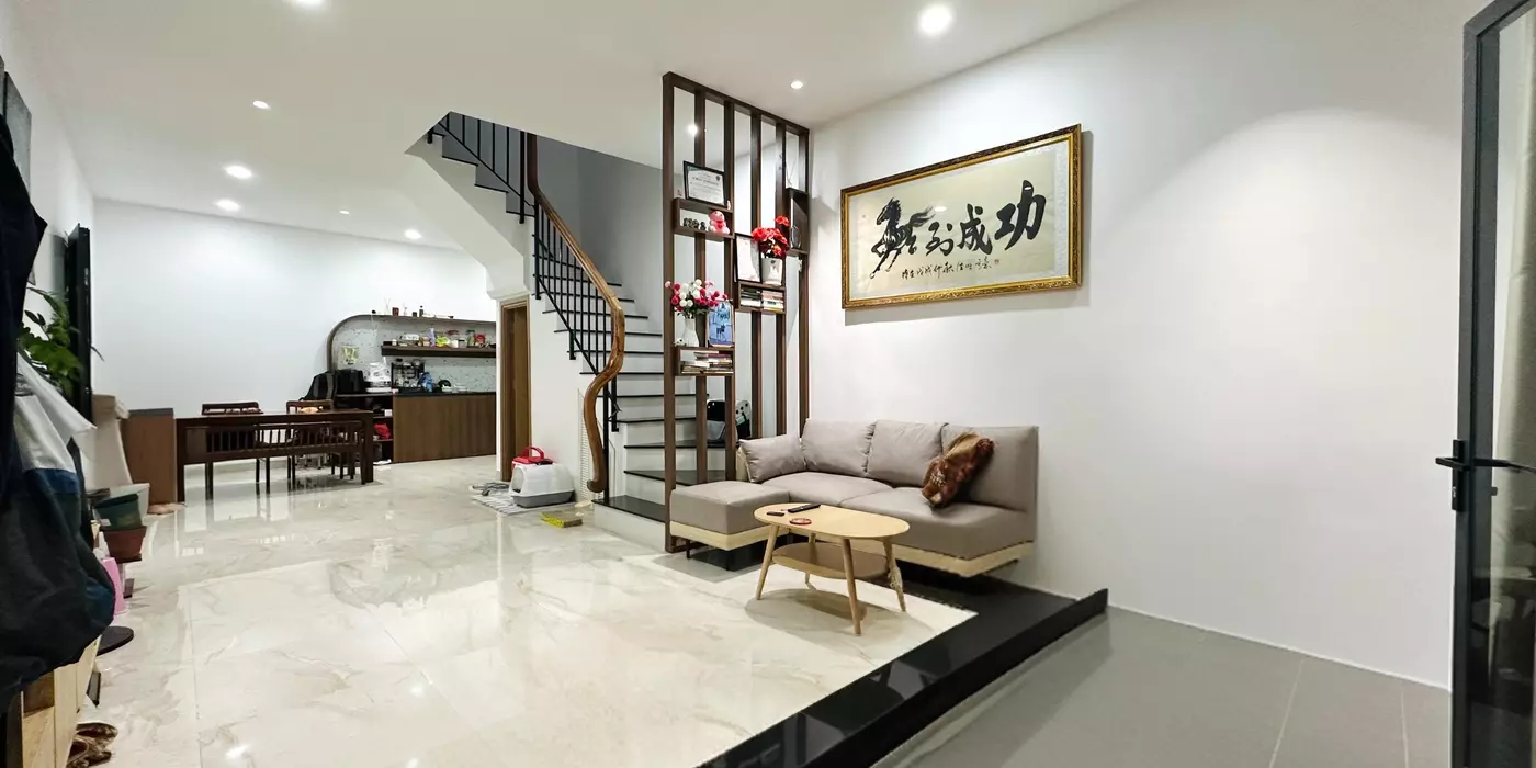 NƠ TRANG LONG Q.BÌNH THẠNH - HẺM 4M - ( 4.6 x 10.5 ) 3 TẦNG - 51M² 6.5 TỶ